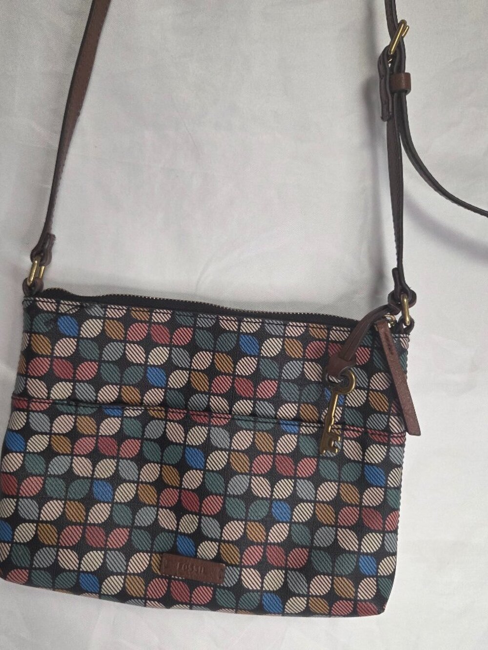 Fossil Fiona Small Crossbody Bag Multicolor Geometric Leaf Print Key Charm ZB153
